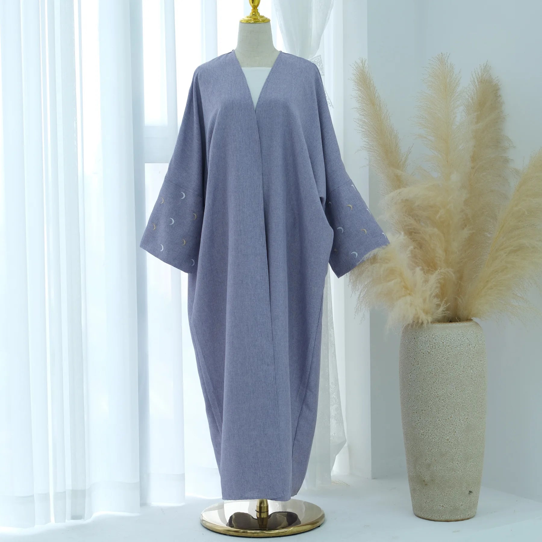 Abaya Qamar